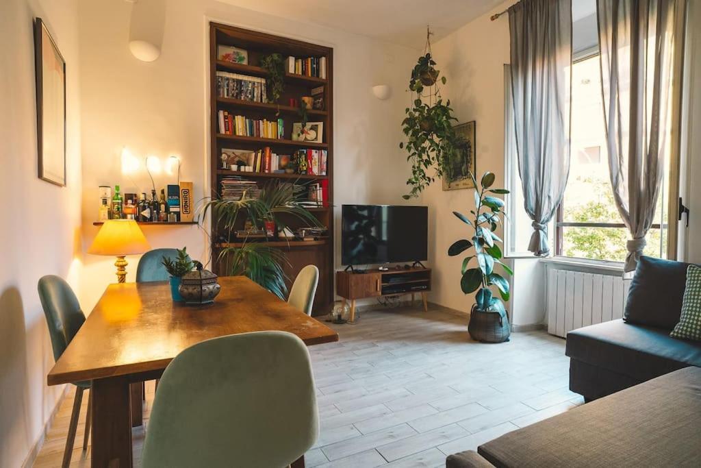 Vaticano/Trastevere Floreal Suite Rome Exterior photo